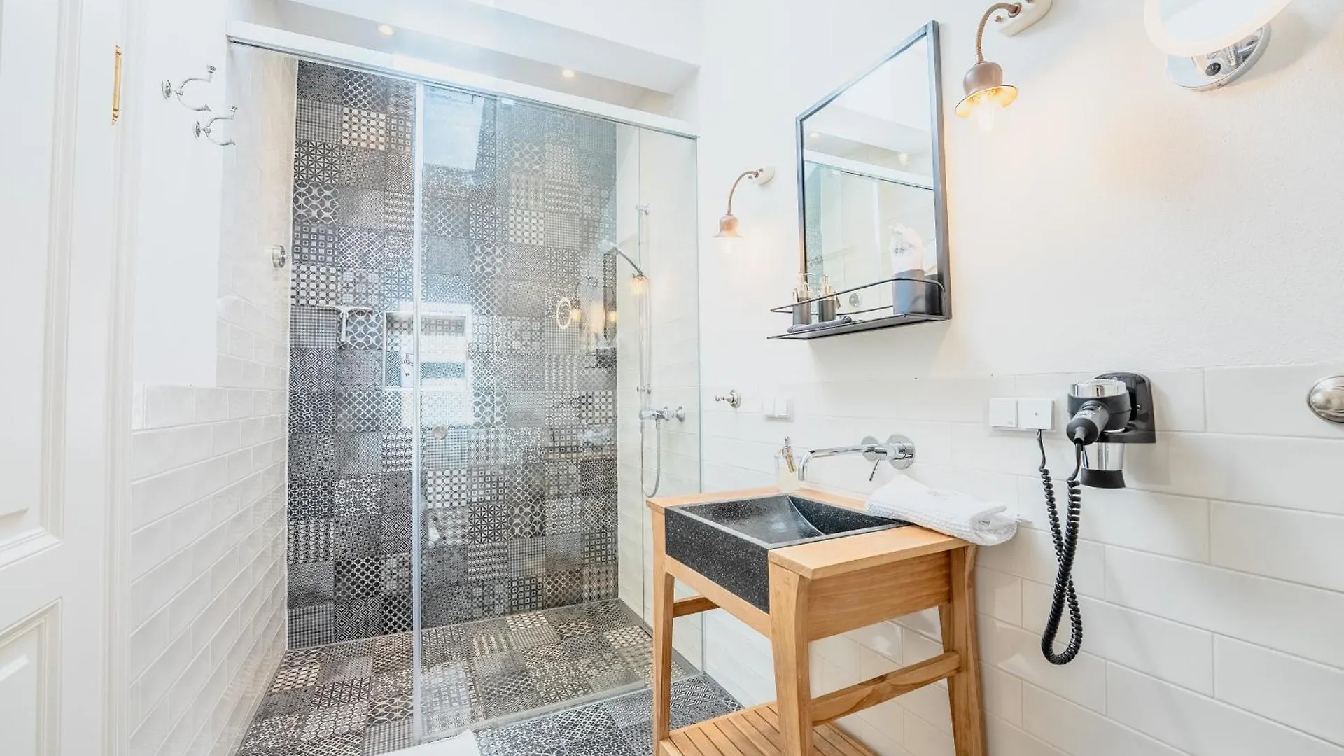 Schlossberg Residences - Das Betthupferl Design-Apartments Goldbach  Apartment
