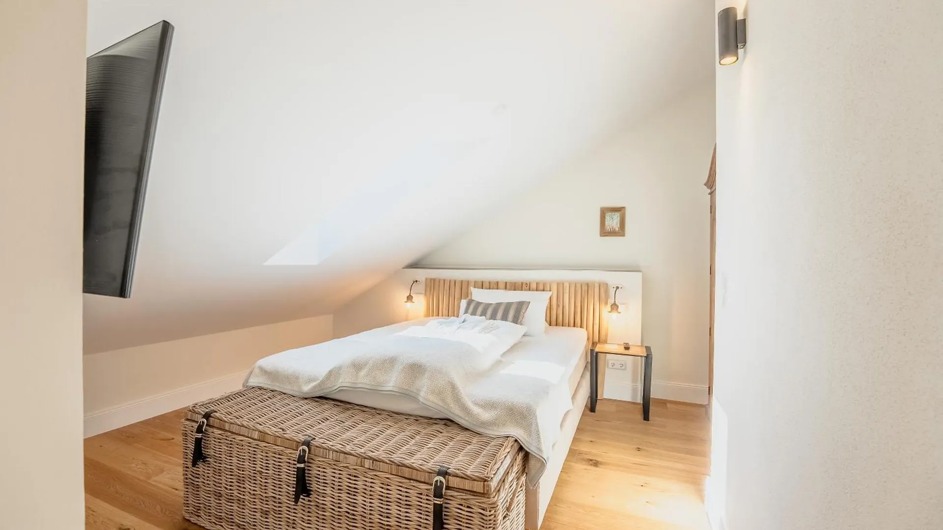 Apartment Schlossberg Residences - Das Betthupferl Design-Apartments Goldbach  Germany