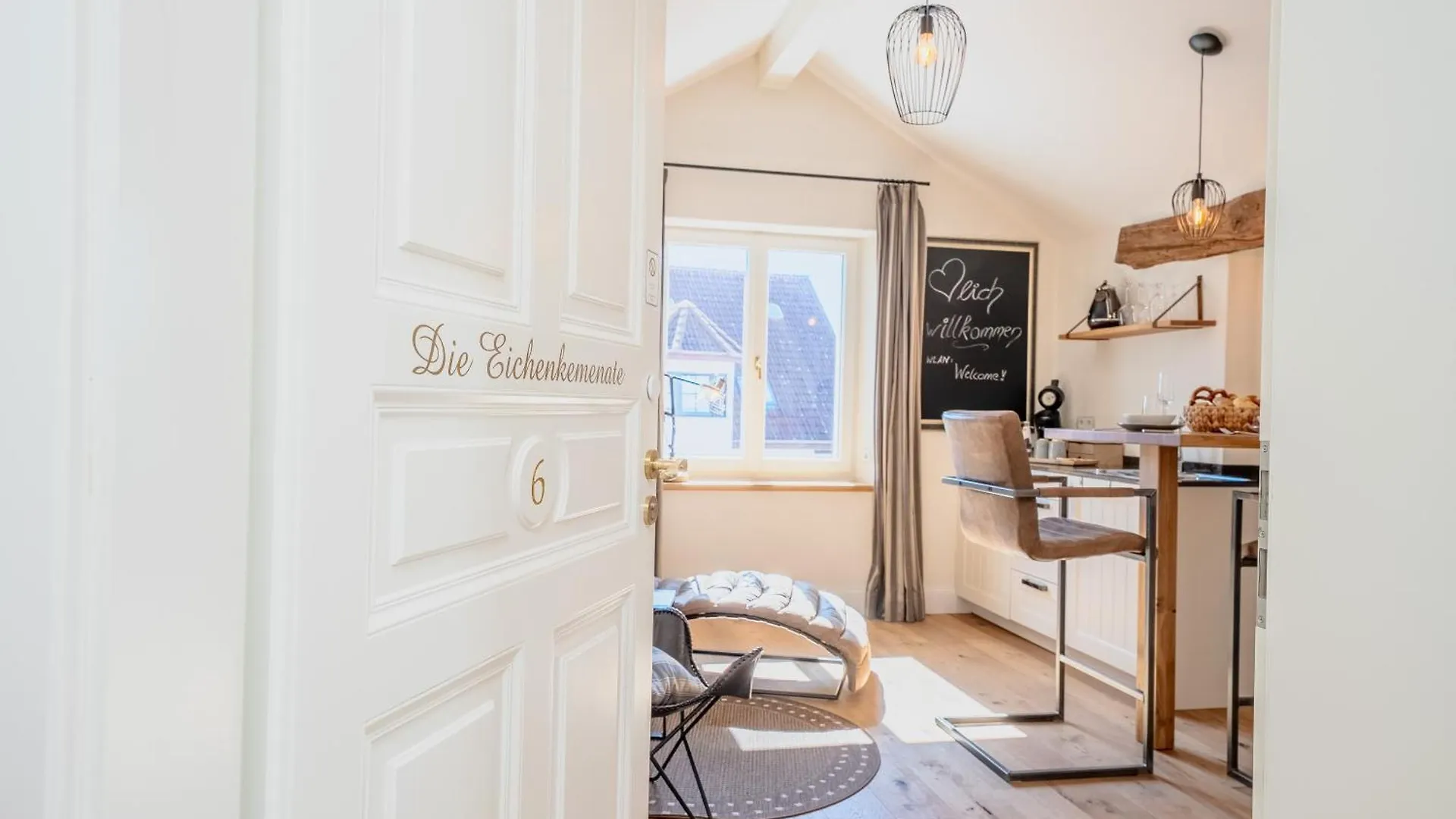 Schlossberg Residences - Das Betthupferl Design-Apartments Goldbach  Goldbach (Bavaria)
