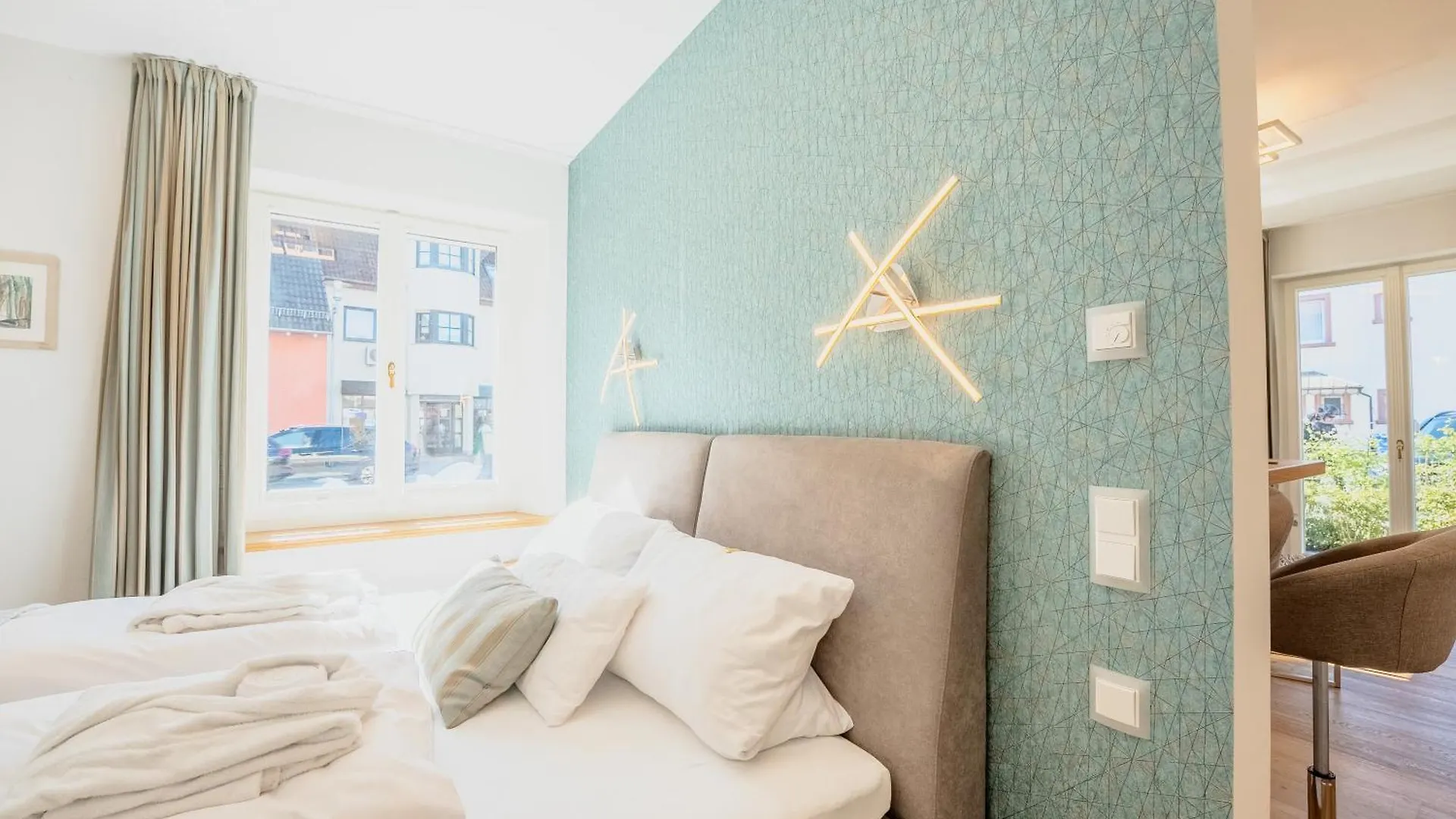 Schlossberg Residences - Das Betthupferl Design-Apartments Goldbach  Germany