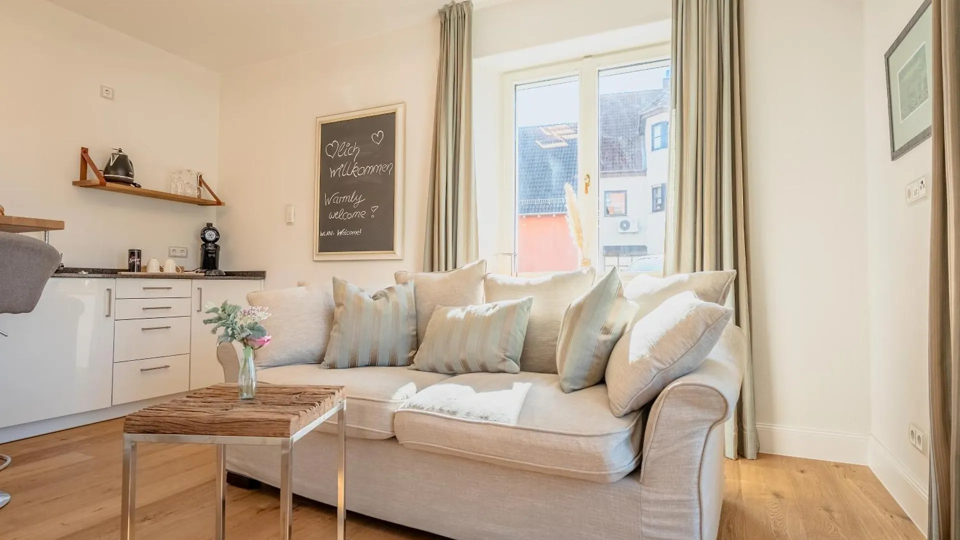 Schlossberg Residences - Das Betthupferl Design-Apartments Goldbach