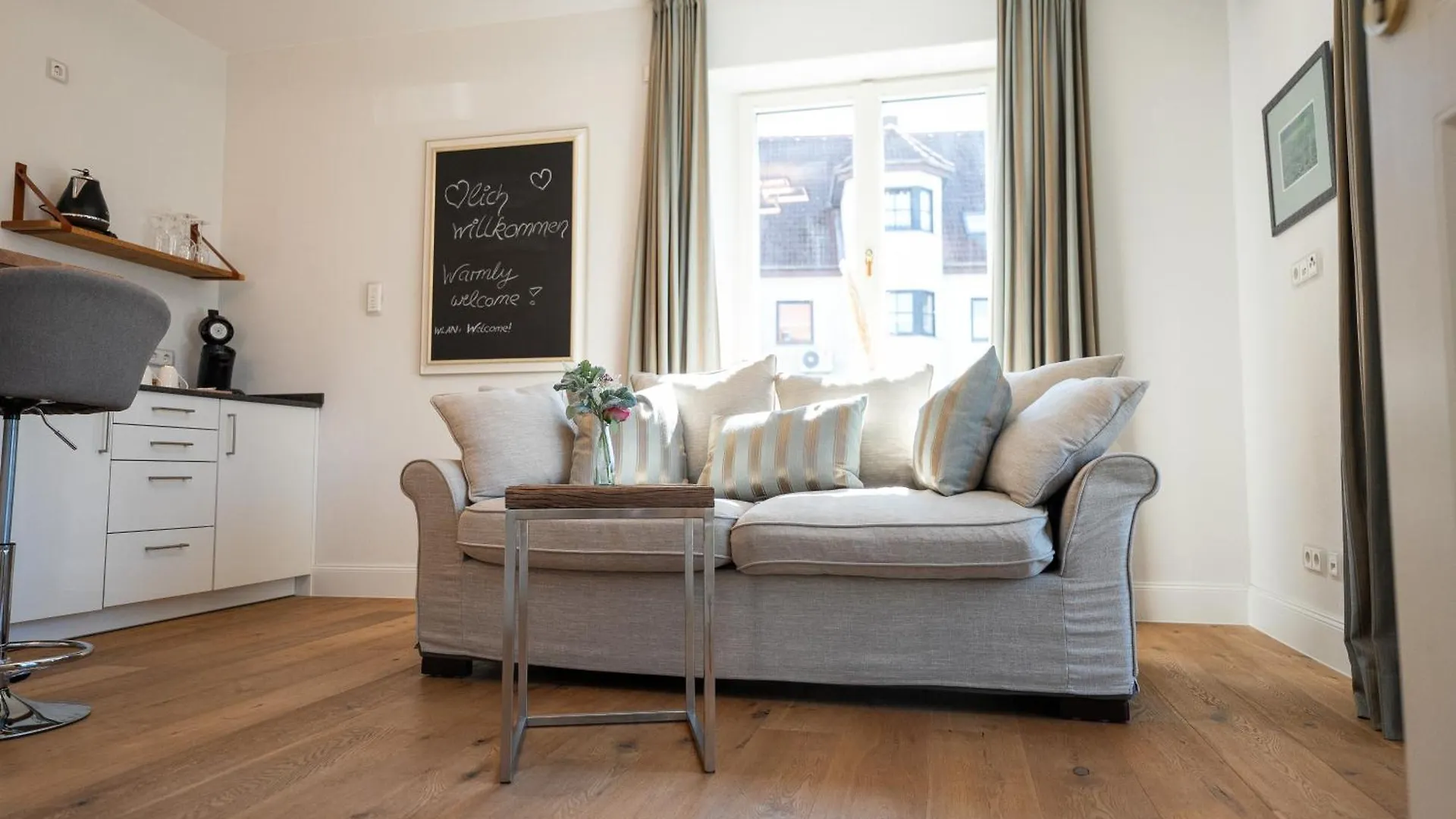 Apartment Schlossberg Residences - Das Betthupferl Design-Apartments Goldbach