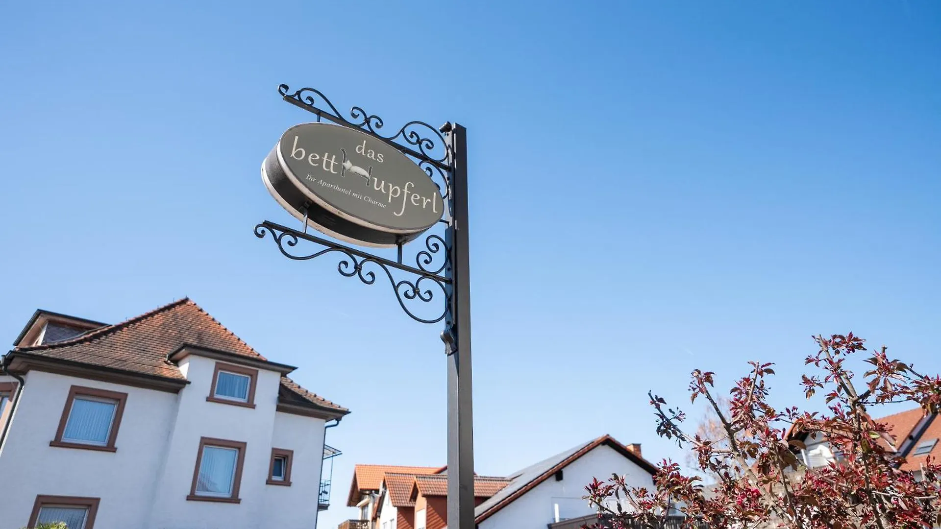 Schlossberg Residences - Das Betthupferl Design-Apartments Goldbach  Germany